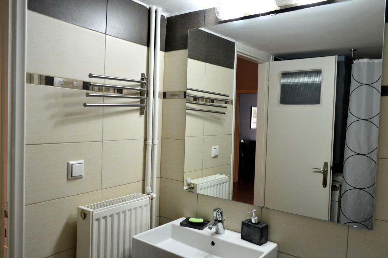 Central Kalamata Cozy Apartment Kültér fotó