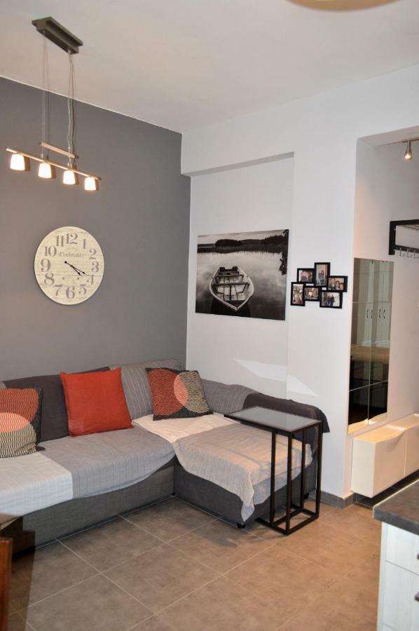 Central Kalamata Cozy Apartment Kültér fotó